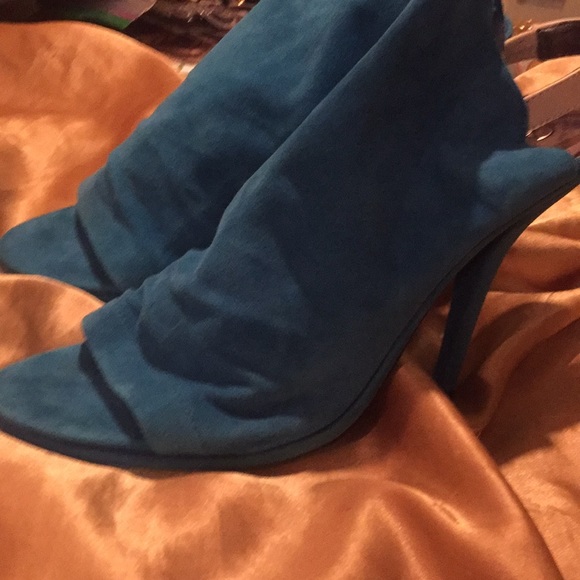 SOFT SUEDE SLING BACK HEELS - Picture 4 of 5